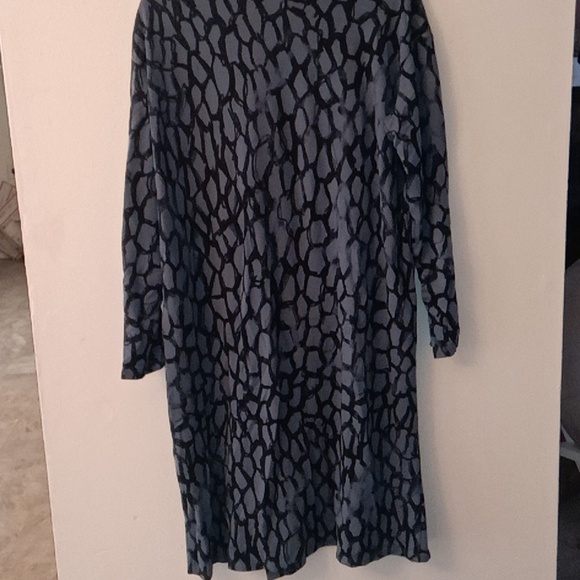 KEDZIOREK Gray and black pattern oversized top 38 - Picture 3 of 3